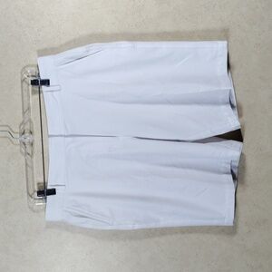 01516 Tommy Armour white Dri-Logic bermuda shorts 12